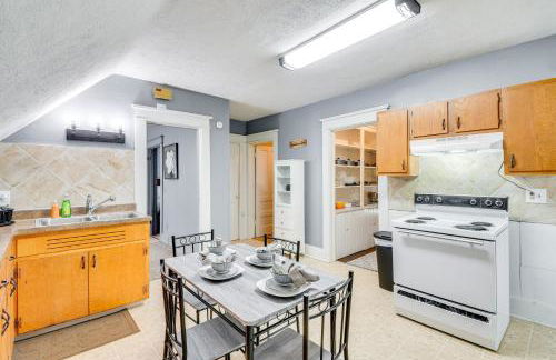 Less Than 2 Mi to Hospitals and University South Wedge Apt! - Photo 11