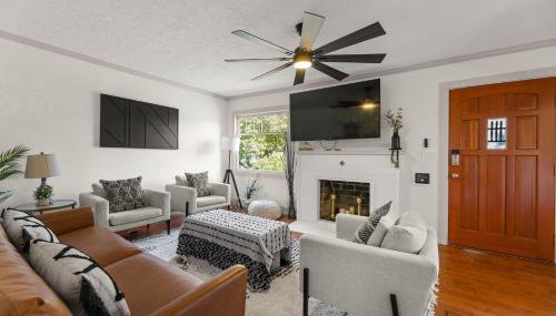 Timeless Historic Home near Downtown with HOT TUB - Foto 1