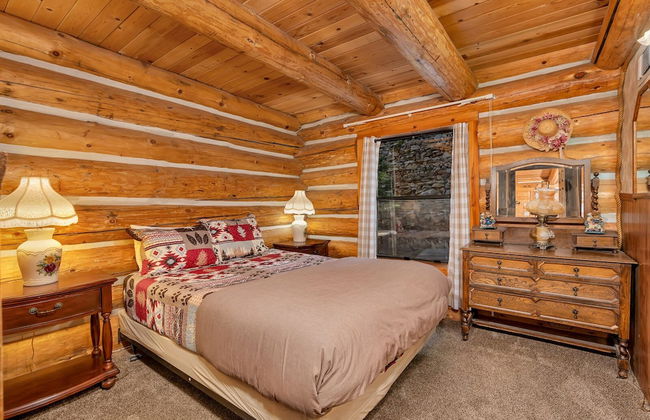 The Log Home Quintessential Log Cabin in Ynp! - Foto 3