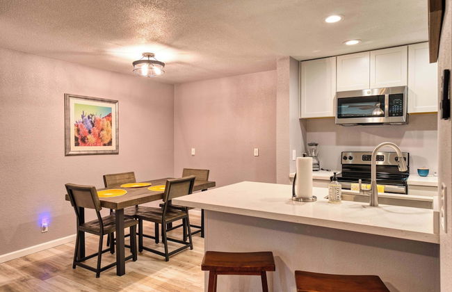 2BR Sleeps 6 Pool BBQ Gym Hot Tub & Bar Hopping! - Foto 16