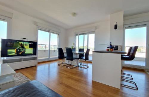 Luxury Penthouse "MANK" with private Parking - Foto 8