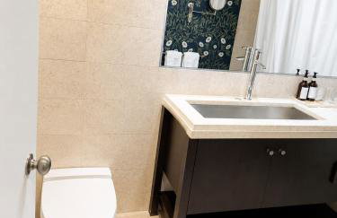 Luxurious Apartment in Times Square NYC - 30-Day Min Stay - Photo 7