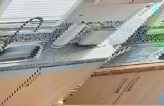 3-bed Cabin, Sleeps 6 With Pool & 5 Mins to Beach - Foto 6