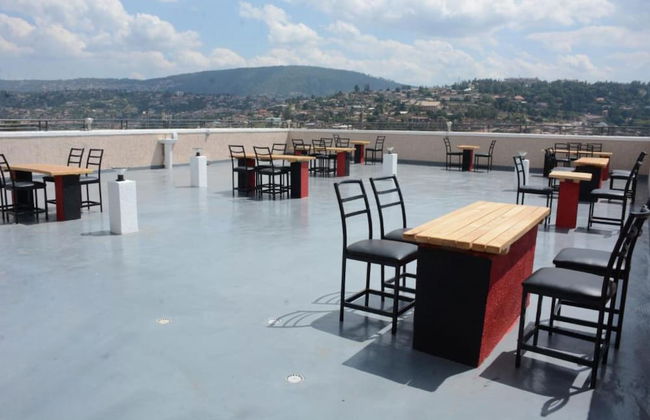 Macchiato Suites - Photo 17