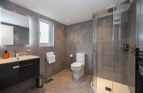 AvenueHouse-Airport-FREEParking&WIFI - Foto 8