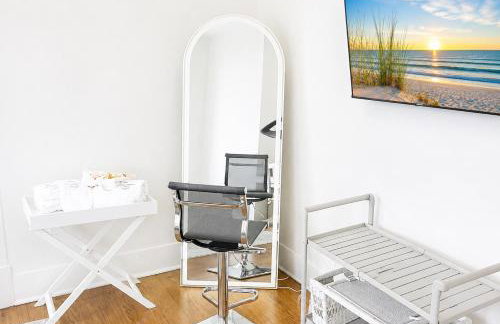 Indoor Hot Tub, Pet Friendly, Bikes, 4-Car Free Parking, Walk to Beach - Foto 48
