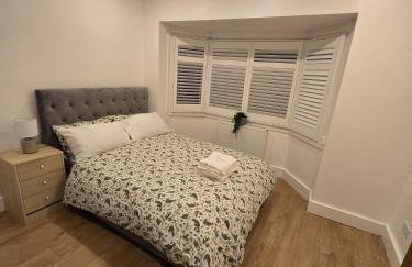 Luxurious home away from home - Photo 1