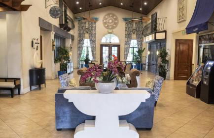 Spacious Vacation Home with Pool & Jacuzzi Near Disney - Foto 53