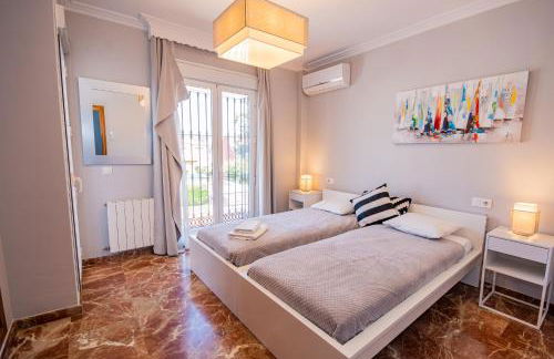 Cubo's Villa Yedra Guadalmar - Photo 37