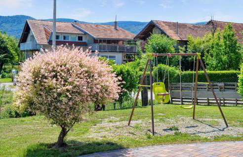 Amazing Home In Pustodol With Sauna - Photo 36