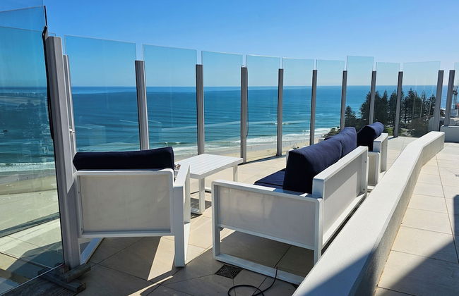 Reflection Tower Two - Photo 53