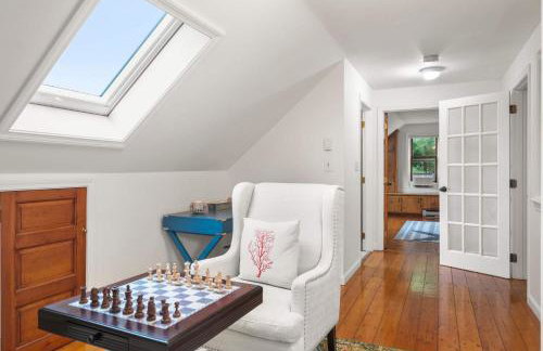 Pond Front Home w Game Room Dog Friendly - Foto 14