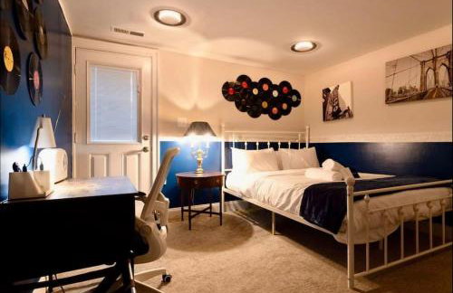 Bloomingdale Blues Speakeasy Free Parking - Foto 12