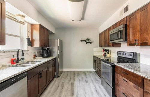 4 Bed 3 Bath House, Spacious, Smart TVs in all rooms, Whole house to yourself - Foto 13