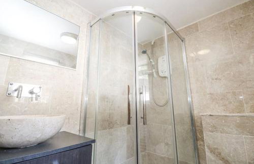 Creek View House - Photo 59