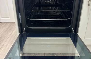 Treforest Apartment 2 Bedrooms - Next Station- Free Parking - Foto 2