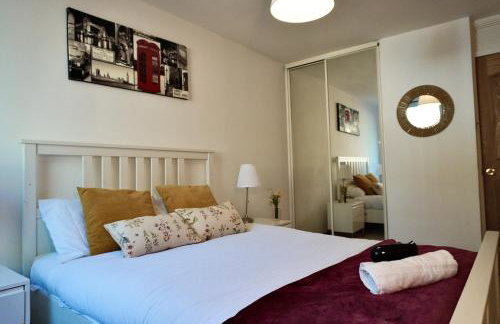 Abbey Road 4 Bed Home - Garden, Parking, Sleeps 11 - Foto 19