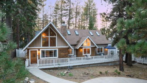 Hartwood by Avantstay Cozy Big Bear Abode w/ Spacious Deck & Stone Fireplace - Foto 5, Other