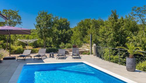 Villa MERAVIGLIA with private pool - Foto 4, Garden, sunbed