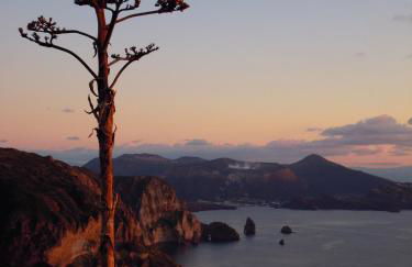 Case Quattrocchi - Giardino e Terrazzi con vista Panoramica sul Mare, Etna e Vulcano - Foto 14