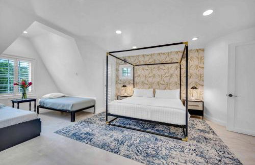 The Modern Castle Canal View Access Rooftop Living Greenhouse VlLLAS - Foto 54