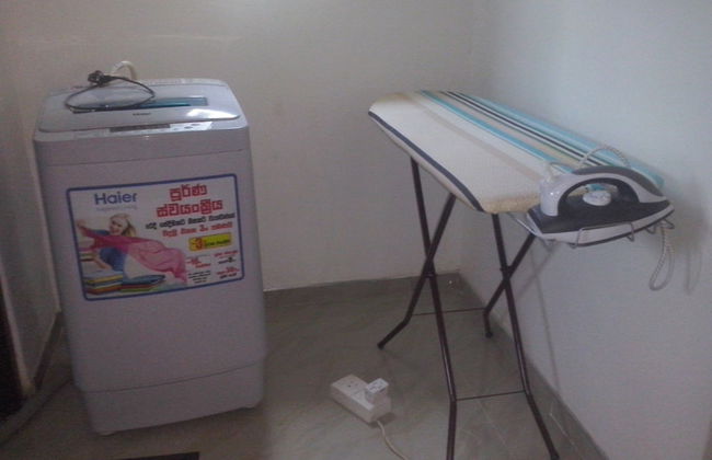 Sana Guest - Photo 20