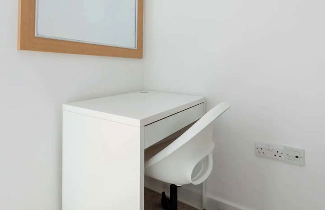 Bright & Airy 1 Bedroom Apartment in Trendy Peckham - Foto 18