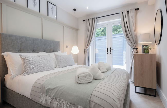 The Hideaway - 2 Bed Holiday Home - Little Haven - Photo 2