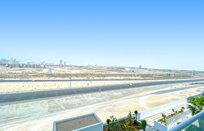 bnbme | Damac Hills Carson Tower | STUDIO - Photo 28