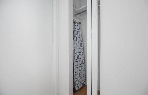 LES 1br w gym doorman wd nr park NYC-1314 - Foto 15