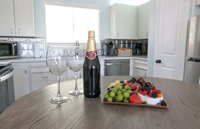 Texas Charm Cottage - 1 Block From the Lake & Hill Country Views - Foto 9