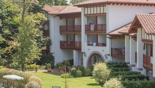 1-Appt avec piscine à St-Jean Pays-Basque - Foto 4