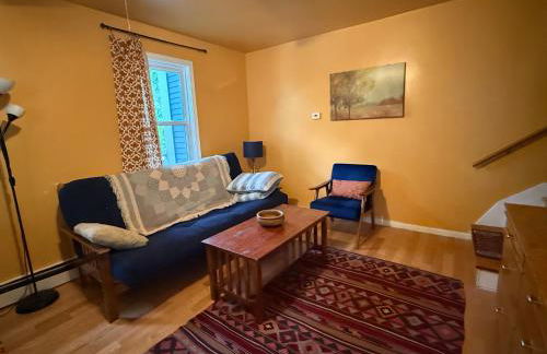 Beautiful 2-Bedroom, 2-Bath Townhouse - Photo 20