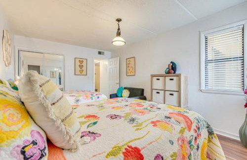 Waterfront Community w/ Perks: Mary Esther Condo - Foto 17