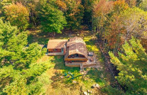 ADK Whiteface Chalet with Hot Tub, Dog Friendly! - Foto 41