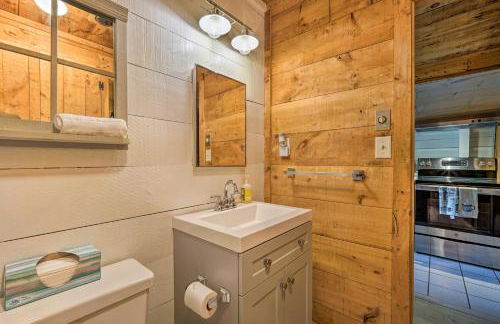 Wilmington Chalet with Hot Tub Less Than 8 Mi to Mount Snow! - Foto 23