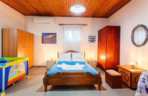 Makarounis Athanasios Traditional Apartments(Ξενώνας) - Foto 2