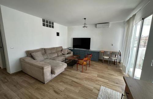 ATICO AMPLIO Y LUMINOSO - Foto 1