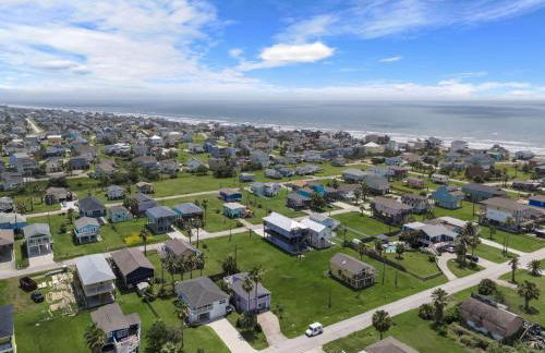 Beach Escape Close to Attractions and the Shore - Photo 37