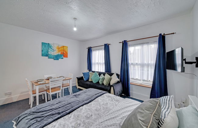 Sleeps 4 - Near Tottenham Stadium w Free Parking - Foto 6