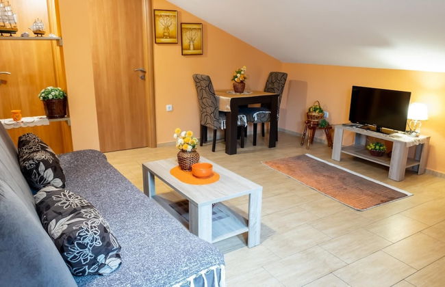 Nature View Cozy Flat 1 min to Sea in Kotor - Photo 2