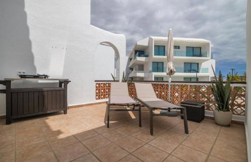 CASA ZUZA - AC, heated pool, 2 terraces, 2 bedrooms & bathrooms, tv channels - Foto 21