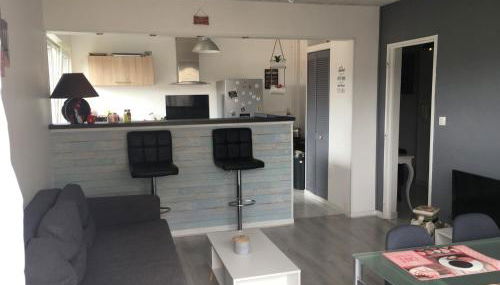 2 Pièces - Quartier Calme - Parking gratuit - Foto 4