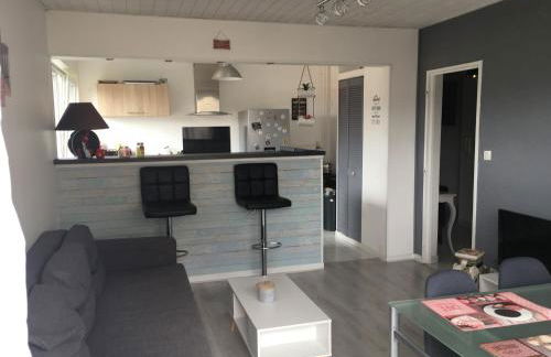 2 Pièces - Quartier Calme - Parking gratuit - Foto 4