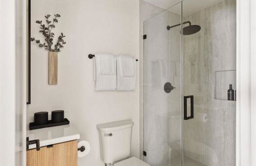 Tide House Unit D Modern Oceanview 1BD w Parking - Foto 18