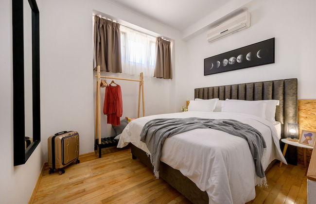 Yellow house with private parking - Photo 14