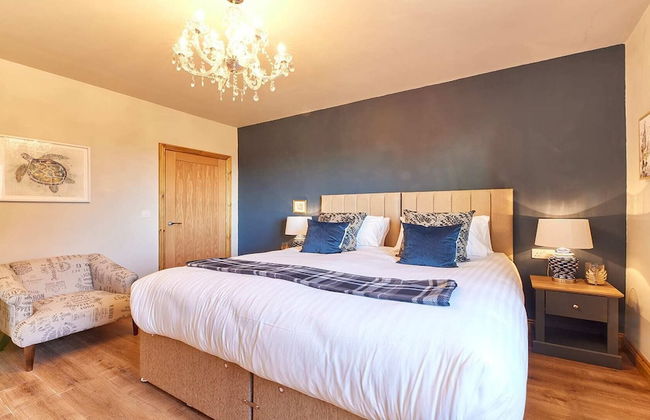 Host Stay The Parlour - Photo 1