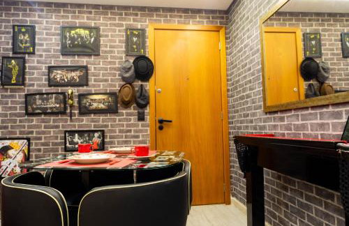 Lindo Flat temático - Asa Sul 913 apartamento - self checkin - garagem - Portaria 24h - Aeroporto - Rodoviária - Foto 8