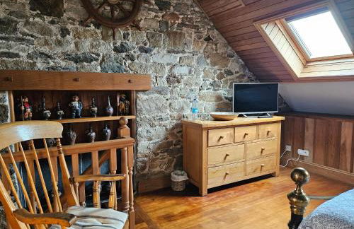 Rose by the sea - Beach front sea views - Foto 10