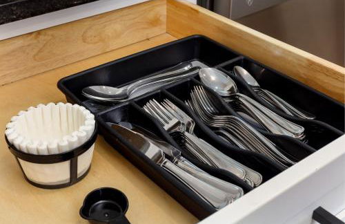 Spacious and Cozy 5 Bed 3 Bath Vacation House W 2 King 3 Queen! Sleep 12! 15Min to Red Rocks - Foto 32